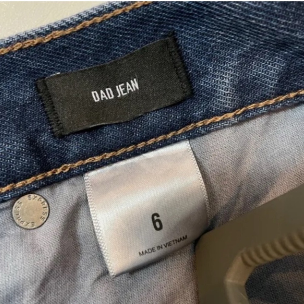 NWT Express High Waisted Original Cropped Dad Jeans Button Fly Size‎ 6 - Picture 6 of 7